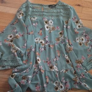 Suzanne Betro Teal Floral Lace Blouse